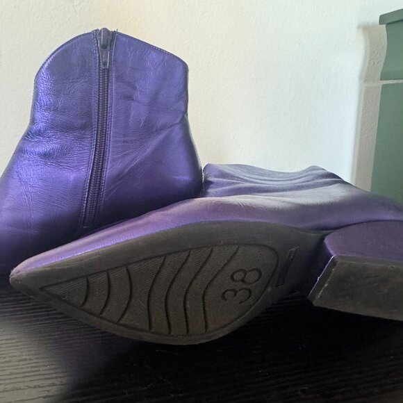 Gorgeous leather purple booties, made in Spain — size 38 - Picture 4 of 7